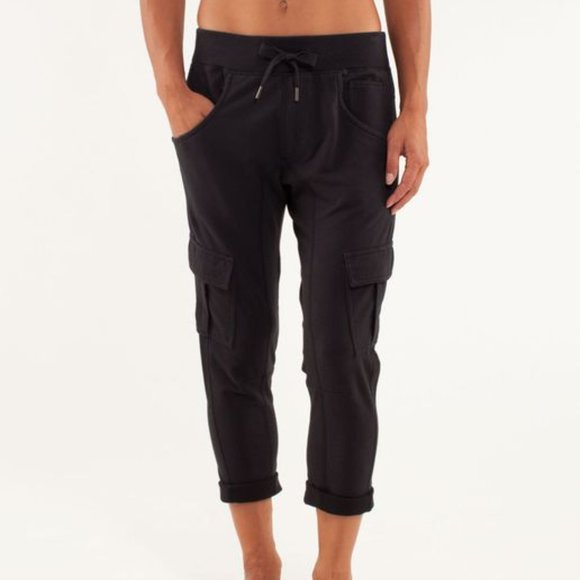 lululemon athletica Pants - Lululemon Heathered Black Gray Carry And Go 2 Cropped Cargo Drawstring Pants - 6